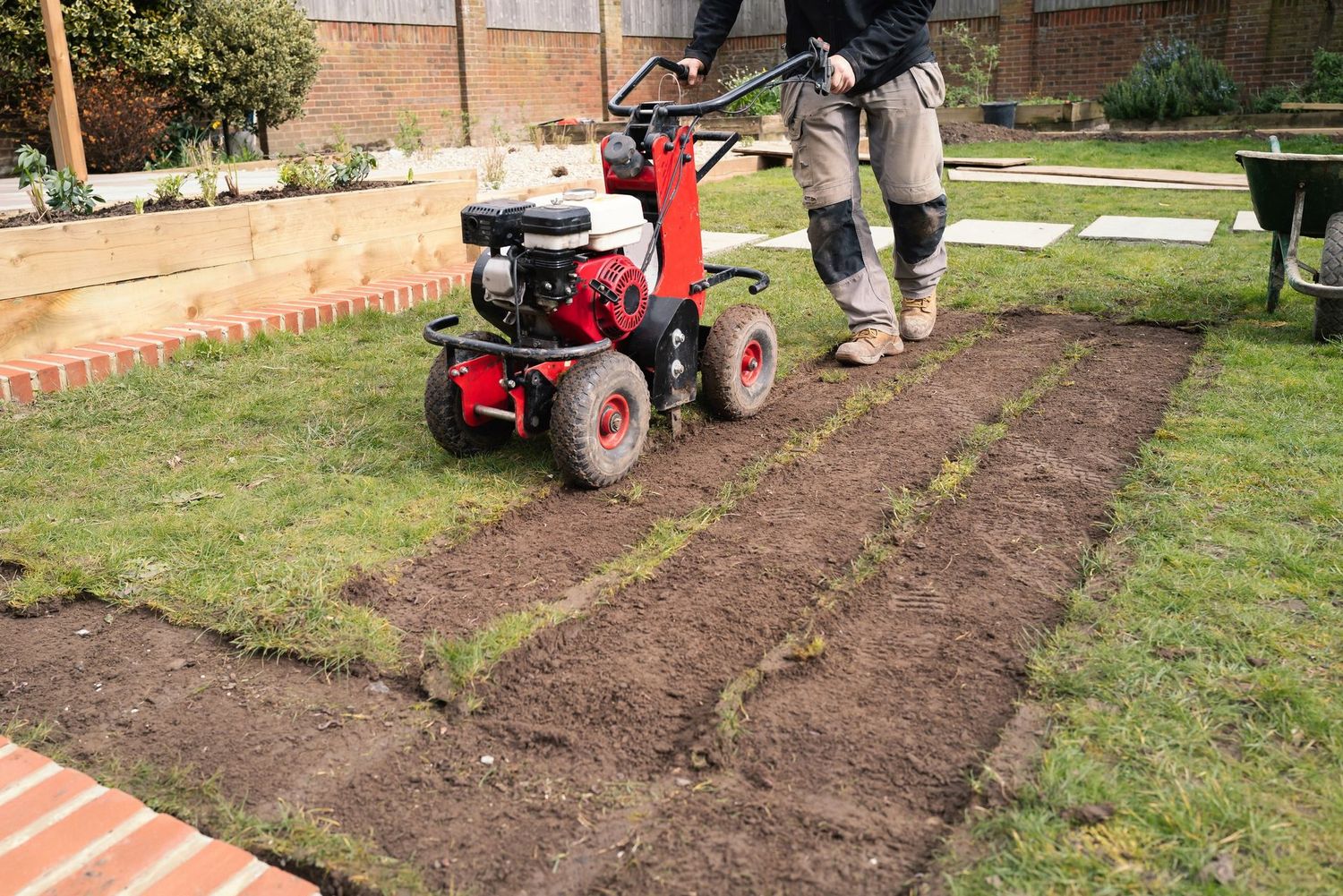 Turf Cutter (Petrol) Risk Assessment and Safe Operating Procedure