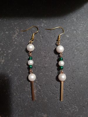 Elegance in Pearls - Goudkleurig met groen