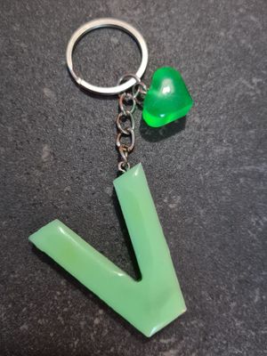 V - Green