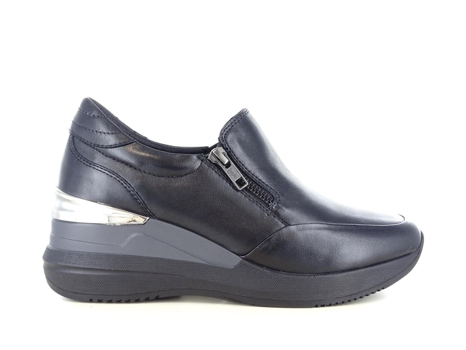 JOAN LEI 19120 SLIP ON DONNA