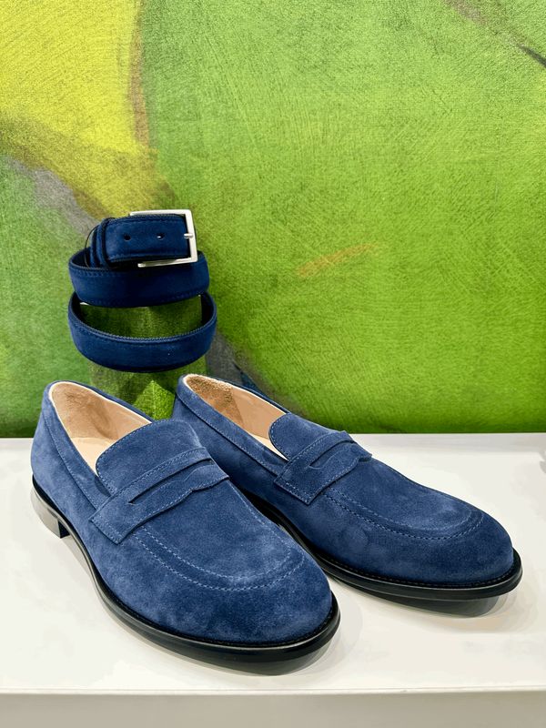 SHOES4ME mocassino  per uomo il classico rivisitato forma large linea elegance  in pelle  scamosciata blu ondo cuoio