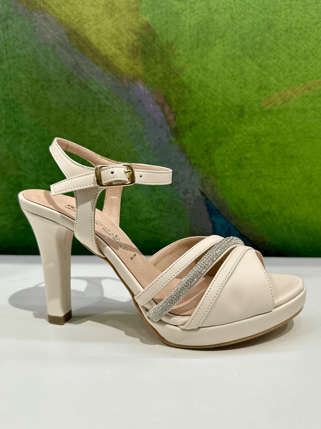 MARIA FRANCESCA RUSSO 2498 sandalo in pelle color latte crema con cristalli plateau