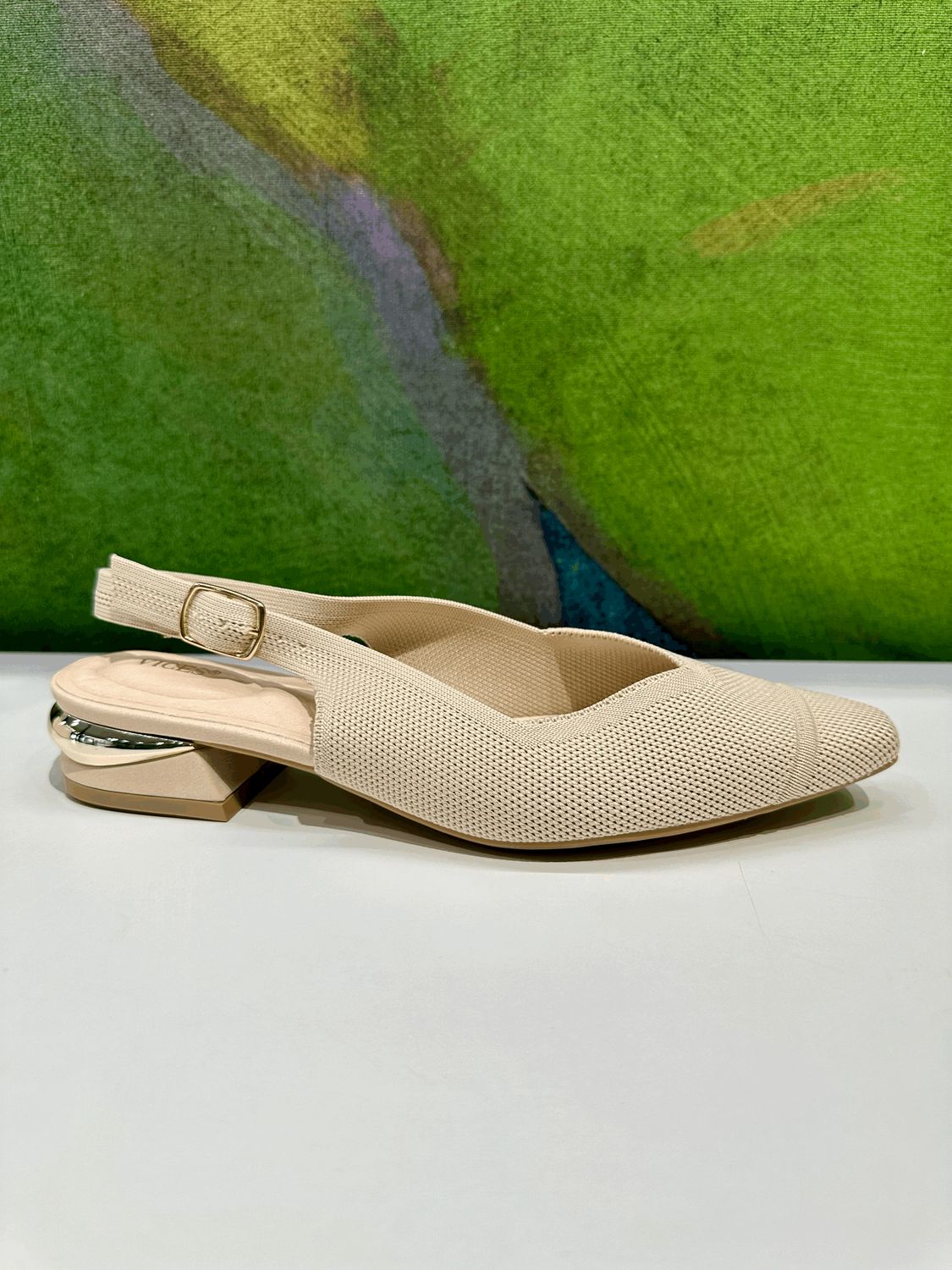 Sling Back in tessuto knit beige con cinturino regolabile elasticizzata tacco 2 cm