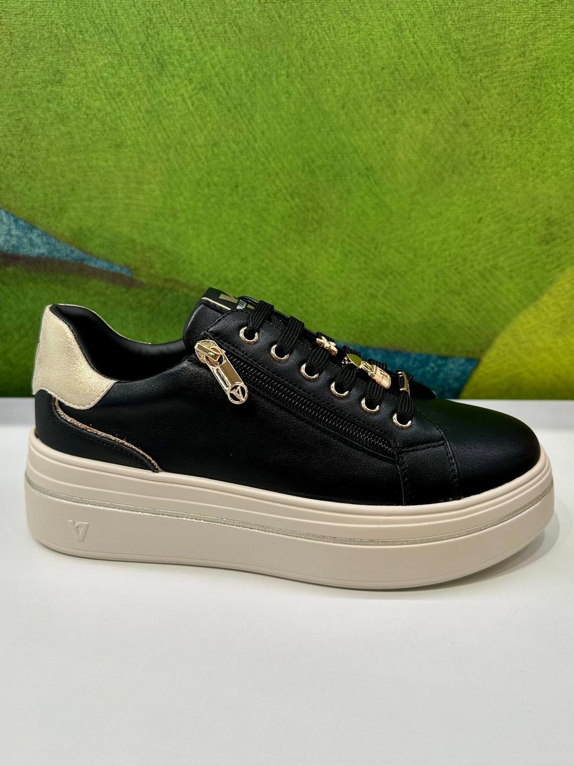 VALLEVERDE 35452 sneaker nera con platform doppia chiusura lacci e cerniera lampo charming