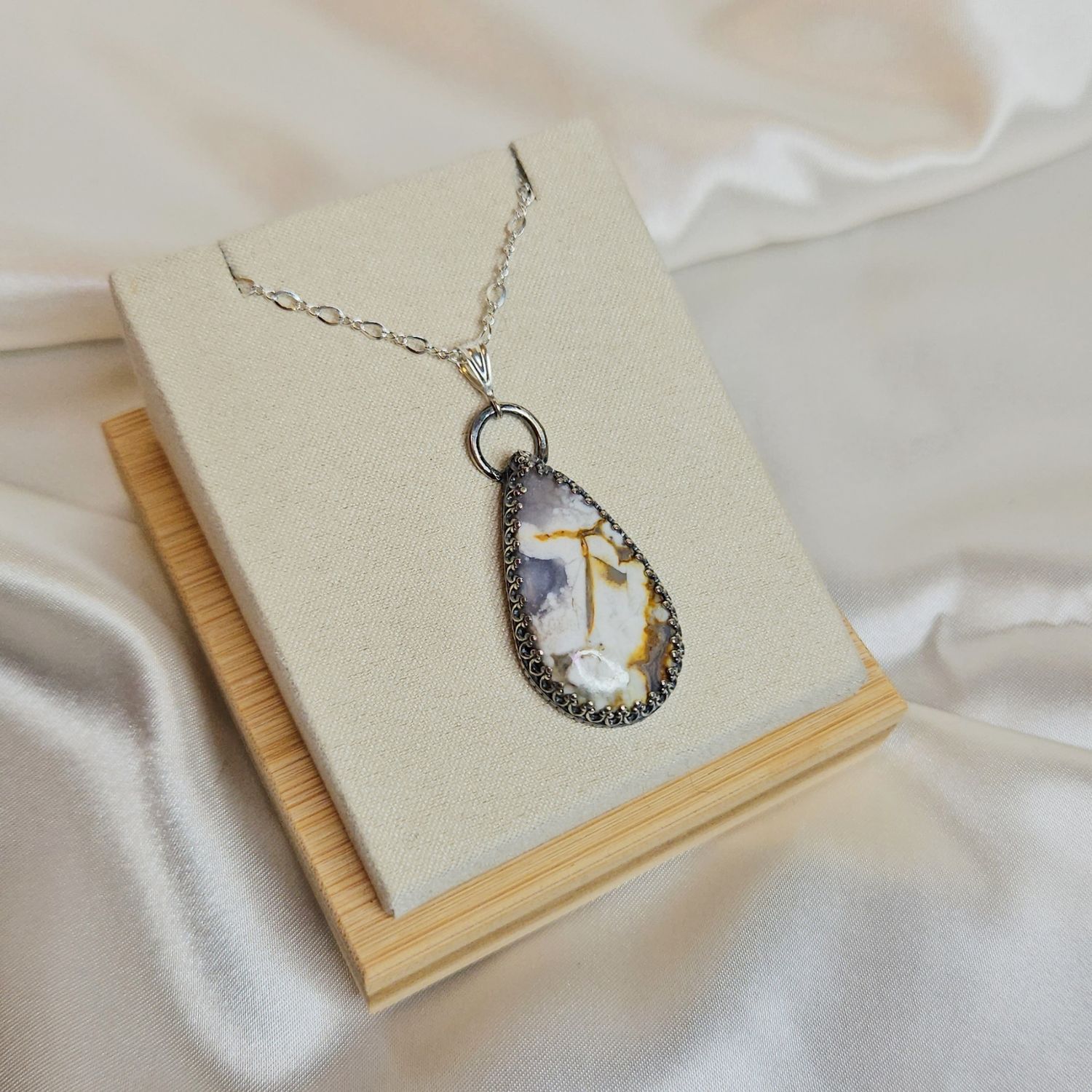 Sterling Silver tear drop jasper stone necklace 