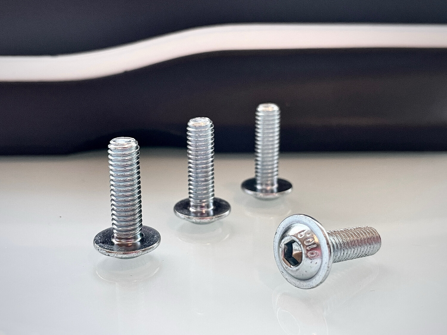 UFS Fasteners for Oysi x Standard OMNI ( ISO 7380-2 M6-1.0 20mm Length )