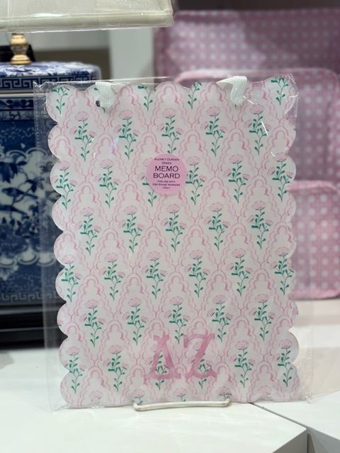 Delta Zeta Memo Board