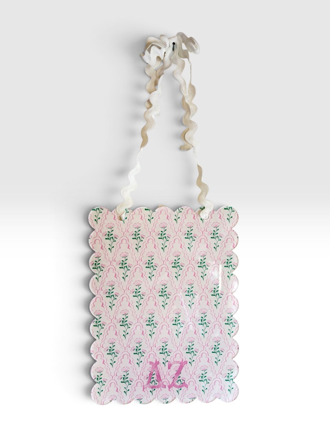 Delta Zeta Memo Board