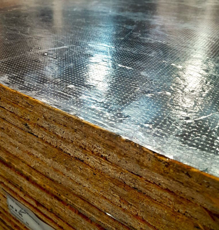 7/16 OSB Shop W/Reflective Film