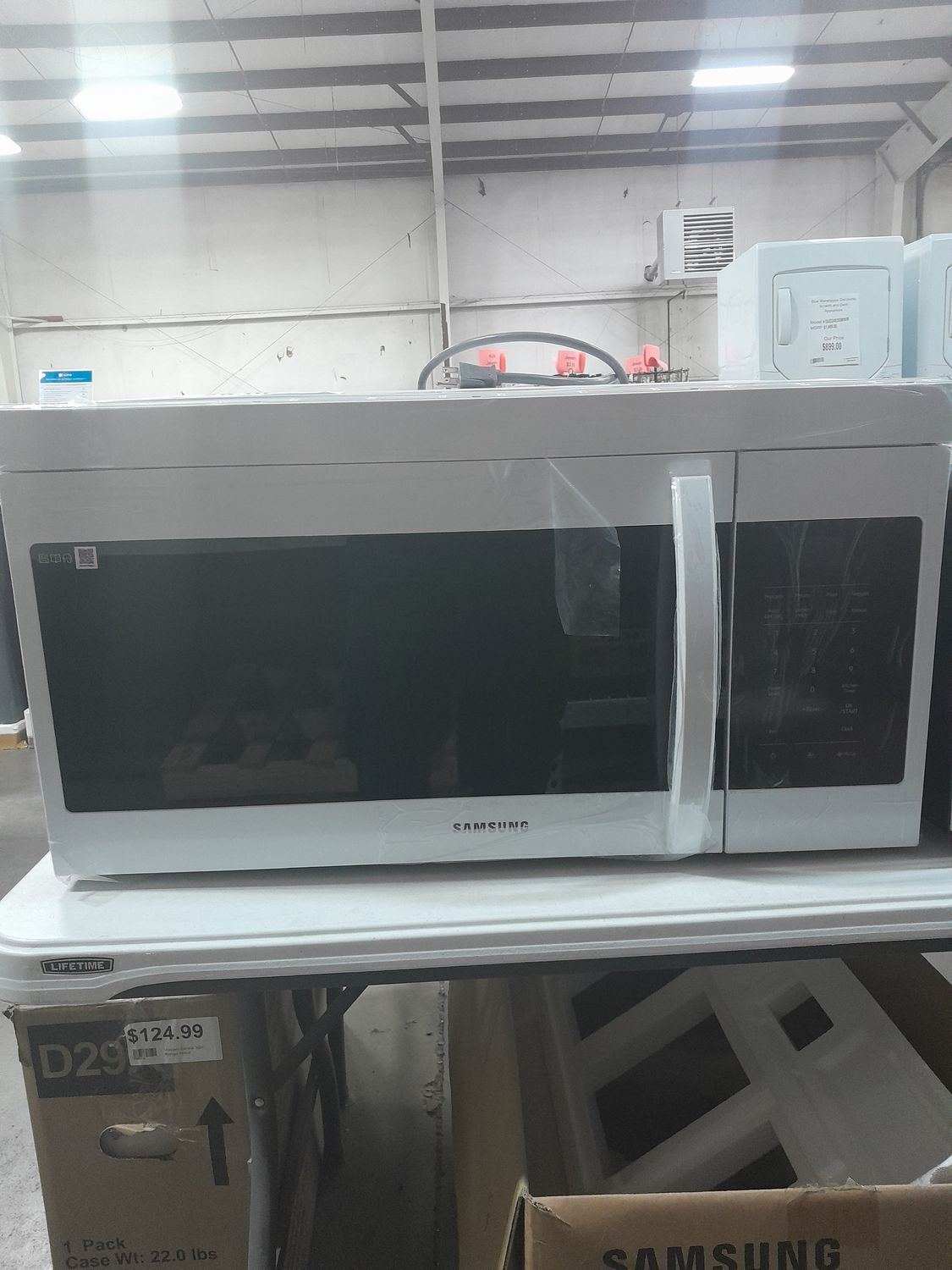 Samsung Over the Range Microwave 1.6cuft New ME16A4021AW