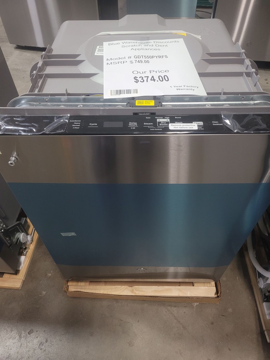 Scratch &amp; Dent GE Dishwasher GDT550PYRFS