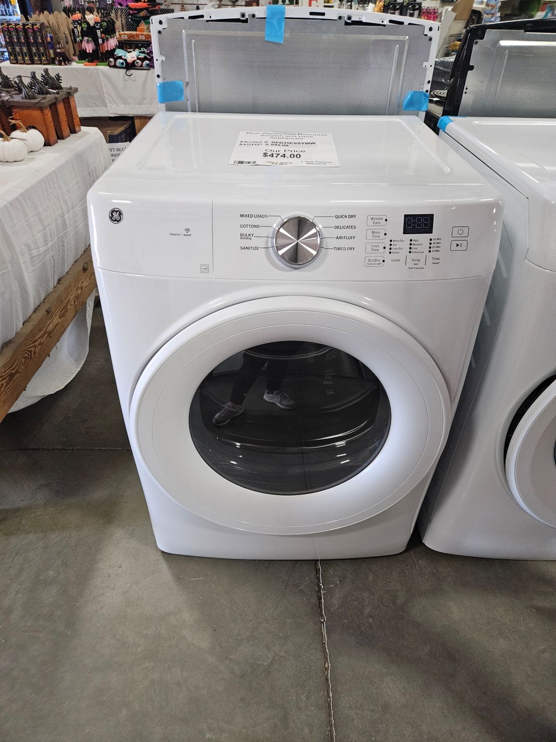 Scratch &amp; Dent GE Electric Dryer GFD35ESSYWW