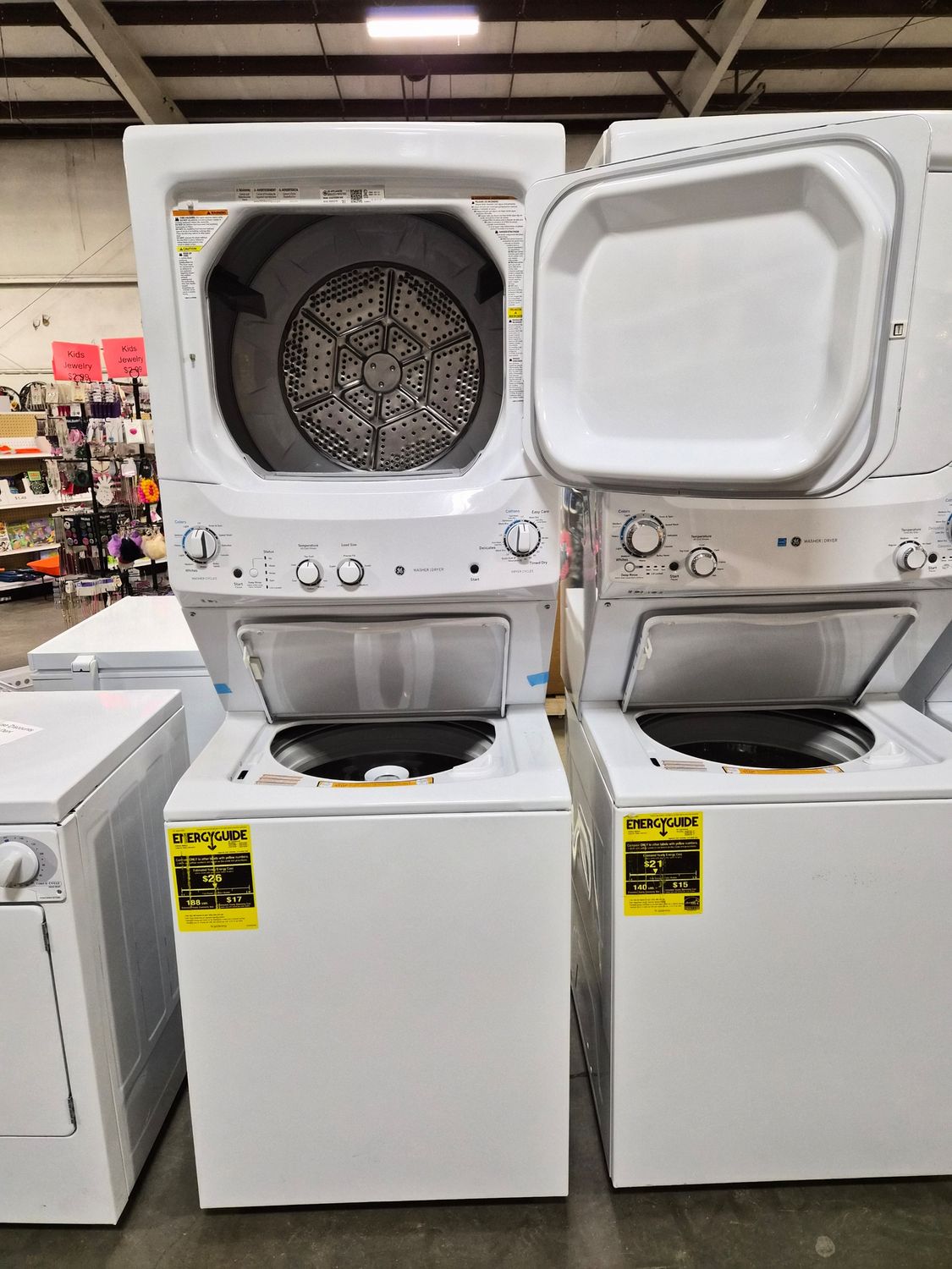 Scratch &amp; Dent GE Laundry Center Washer Dryer Combo GUD27ESSMWW