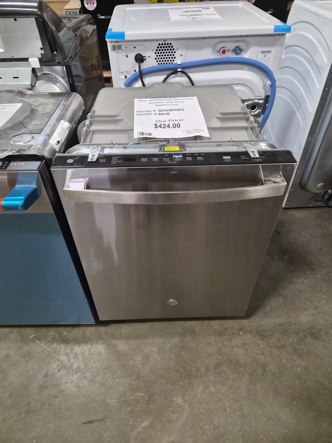 Scratch &amp; Dent GE Dishwasher GDT630PYRFS
