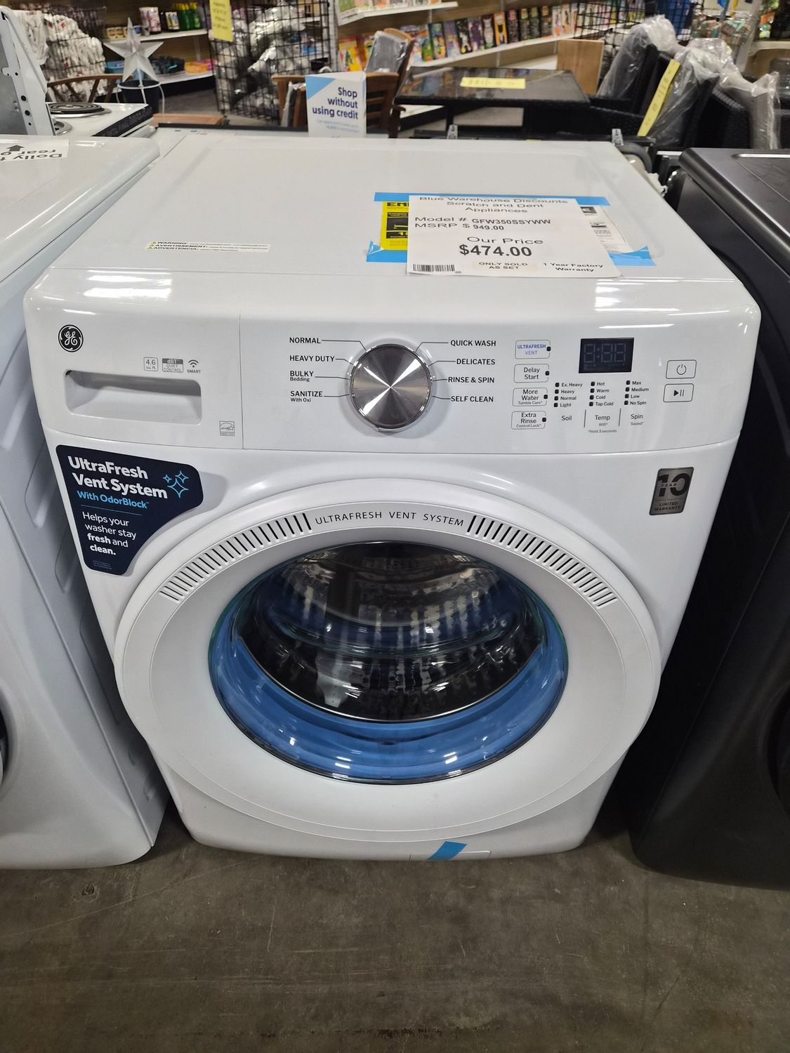 Scratch &amp; Dent GE® 4.6 cu. ft. Front Load Washer GFW350SSYWW