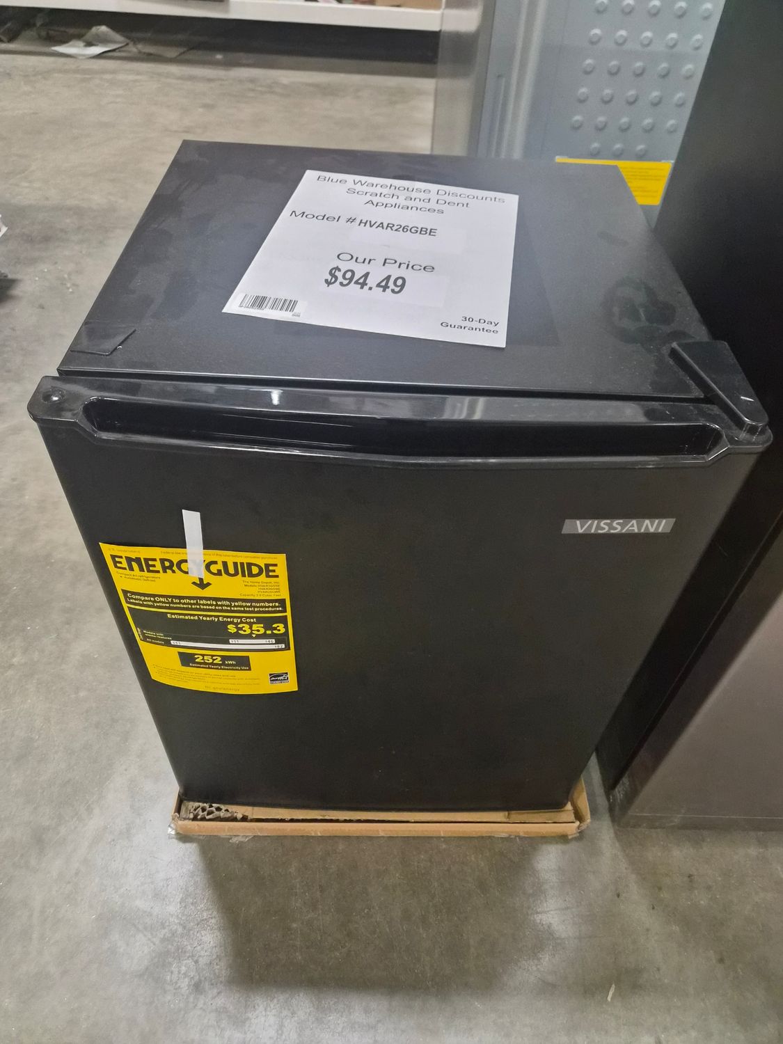 30 Day Scratch &amp; Dent Vissani 2.6CuFt Mini Refrigerator HVAR26GBE