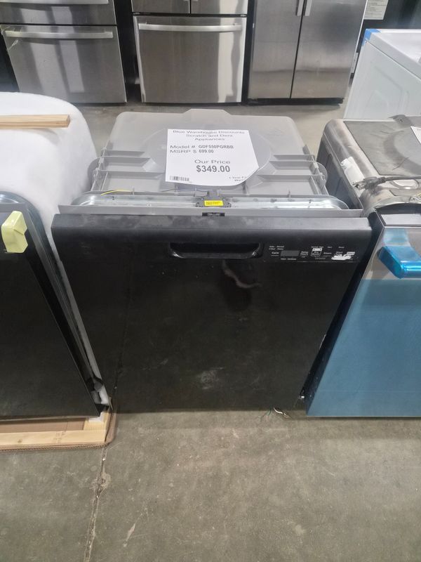 Scratch &amp; Dent GE Dishwasher GDF550PGRBB