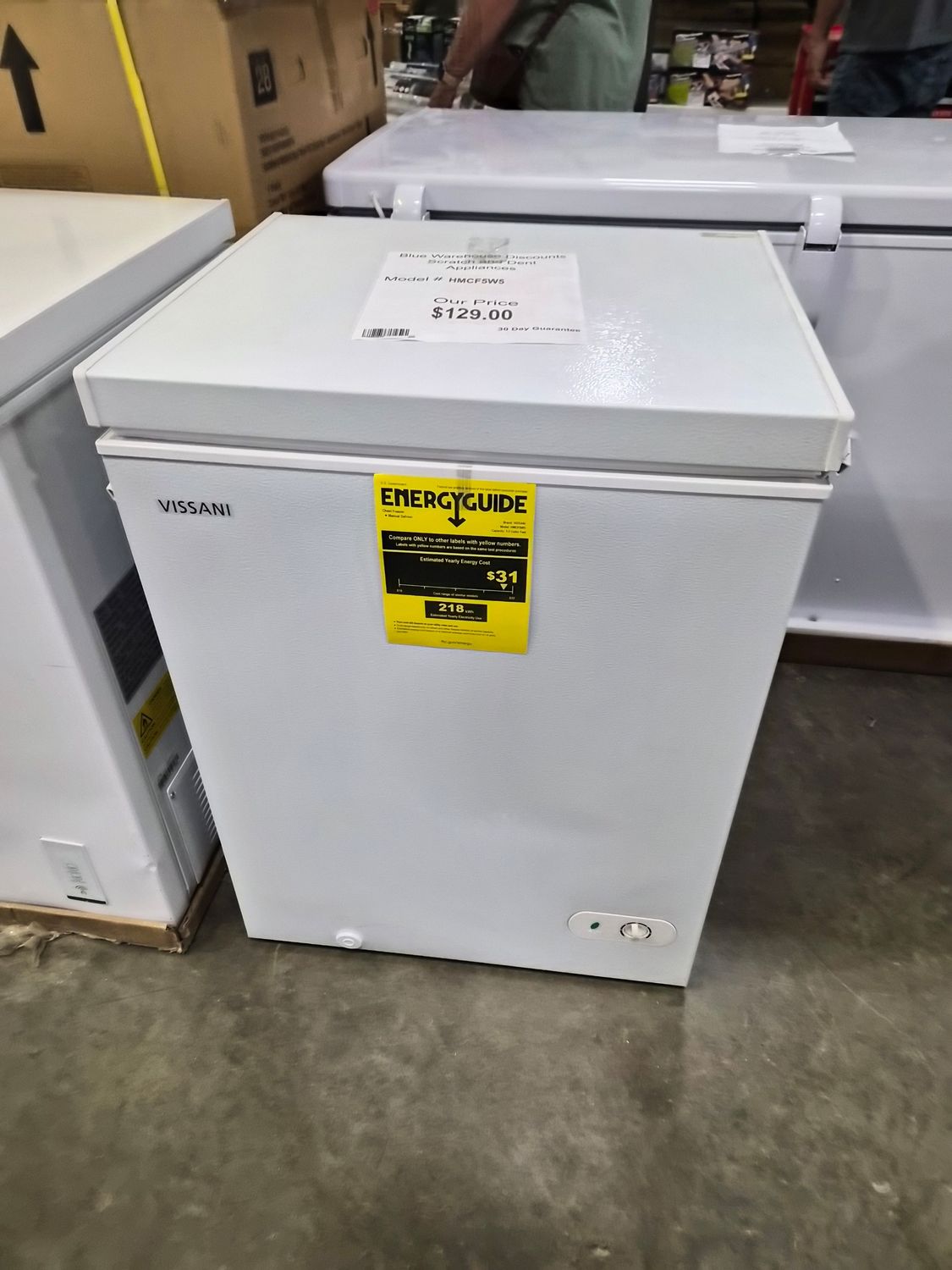 30 Day Scratch &amp; Dent 5CuFt Chest Freezer HMCF5W5