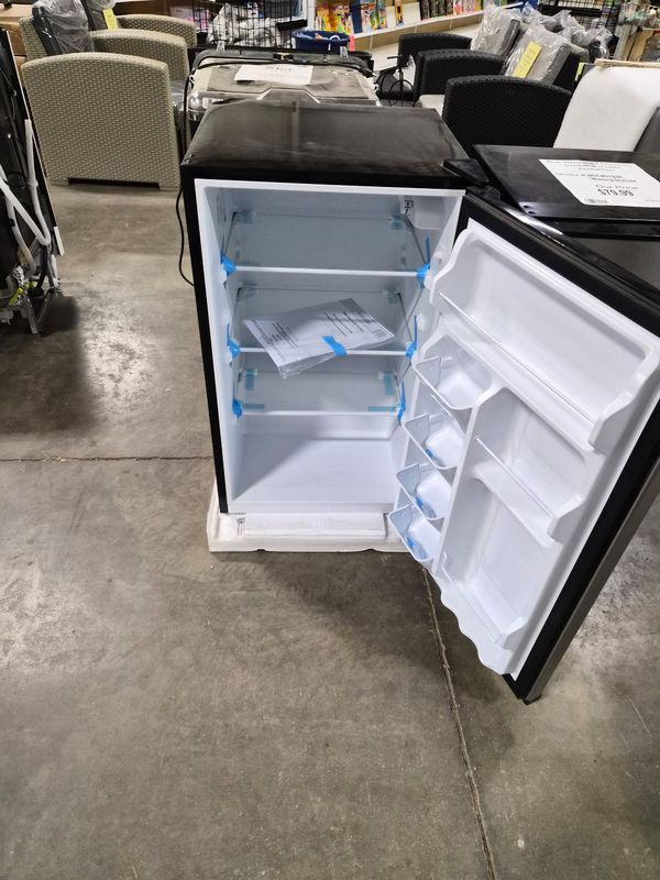 30 Days-Vissani 4.4Cu. ft. Mini Refrigerator MDAR44SS5