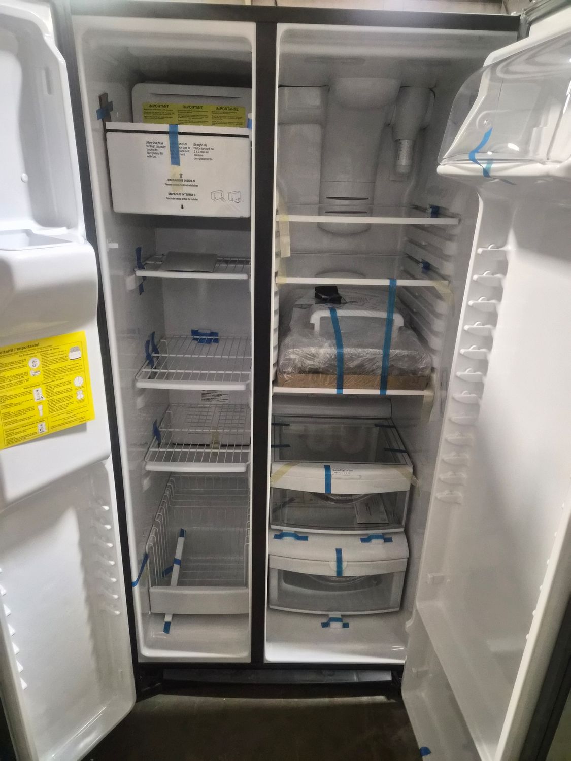 Scratch &amp; Dent GE® Side-By-Side Refrigerator GSE25GYPFS