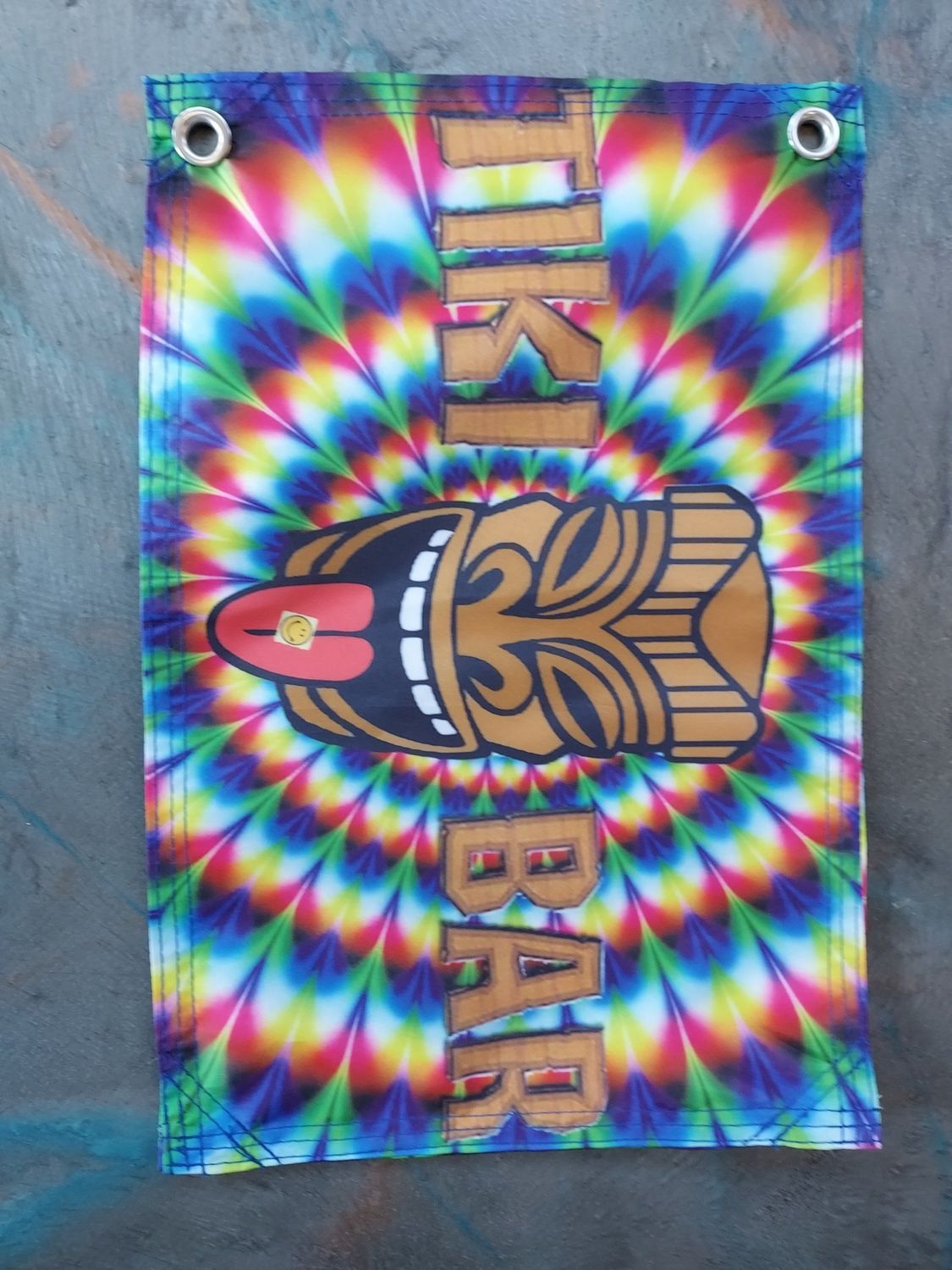 ATV flag-Tiki bar