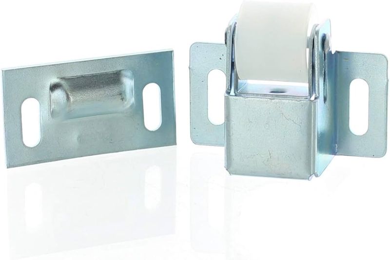 Heavy Duty Roller Cab Catch