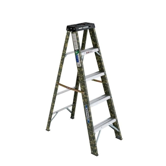 WERNER 5&#39; STEP LADDER Camo