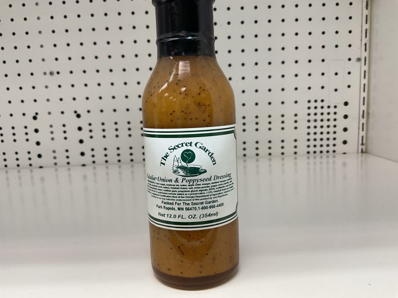 The Secret Garden Vidalia Onion and Poppy Seed Dressing 12 oz