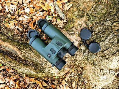 BINOCULARS / RANGE FINDERS