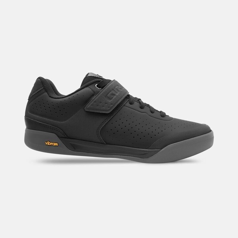GIRO Chamber II Shoes, Color: BLACK/DARK SHADOW, Size: 40