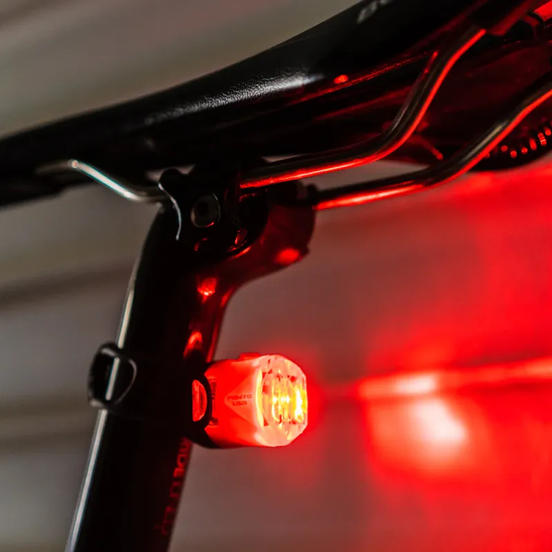 Lezyne, Femto USB Drive Lights Display Box, Rear EACH
