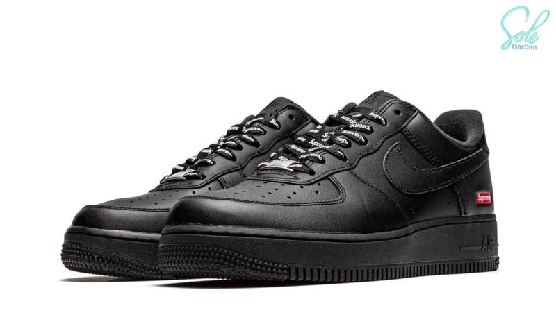 Air Force 1 Low x Supreme  “Black Mini Box Logo”