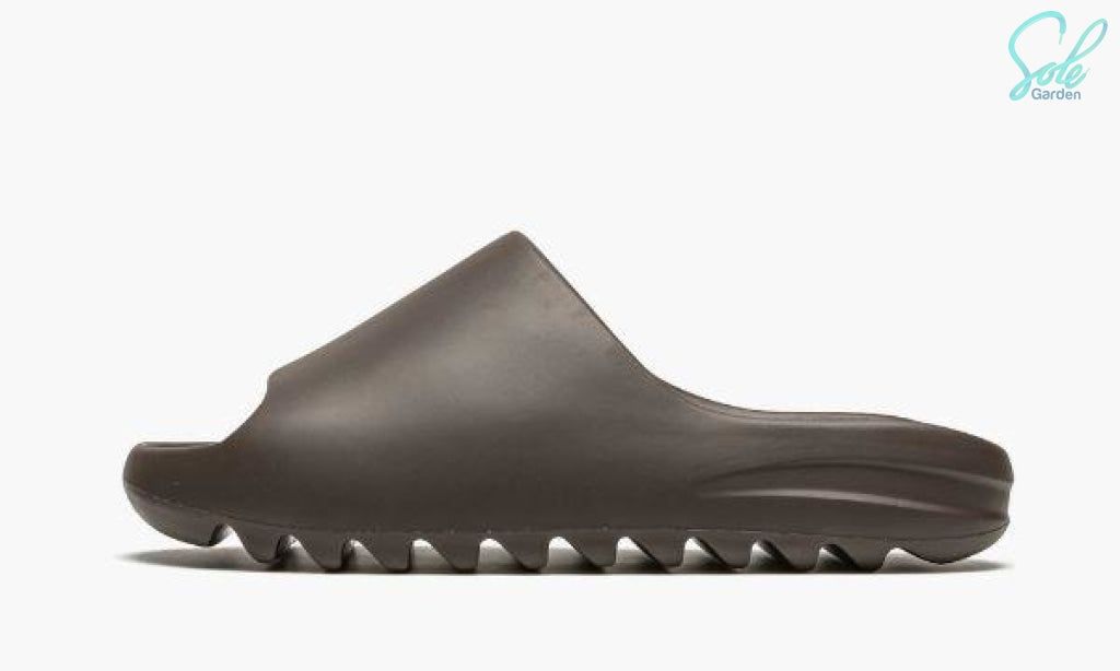 Adidas Yeezy Slide &quot;Soot&quot;, Size: 4
