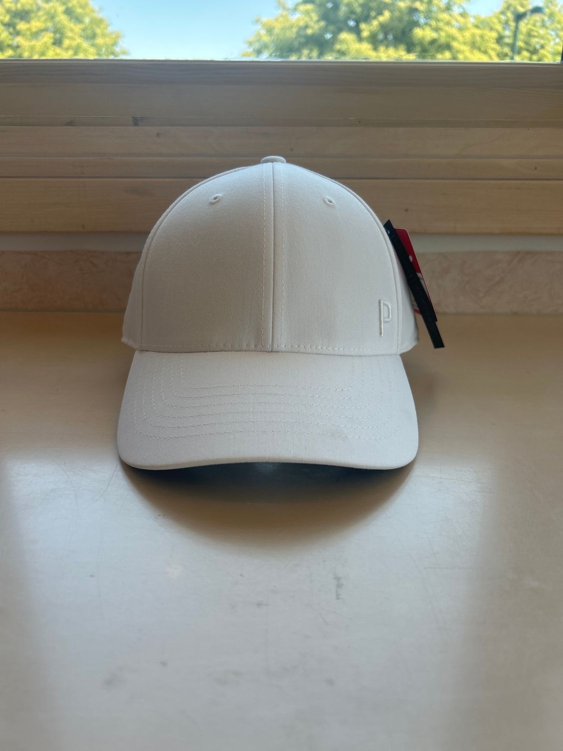 Ponytail P Cap