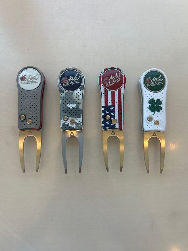 Apple Mountain Patterned Divot Tool