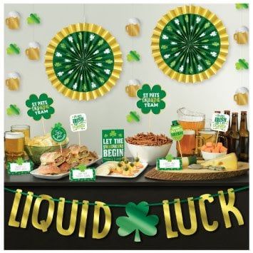 St. Patrick&#39;s Day Bar Decorating Kit