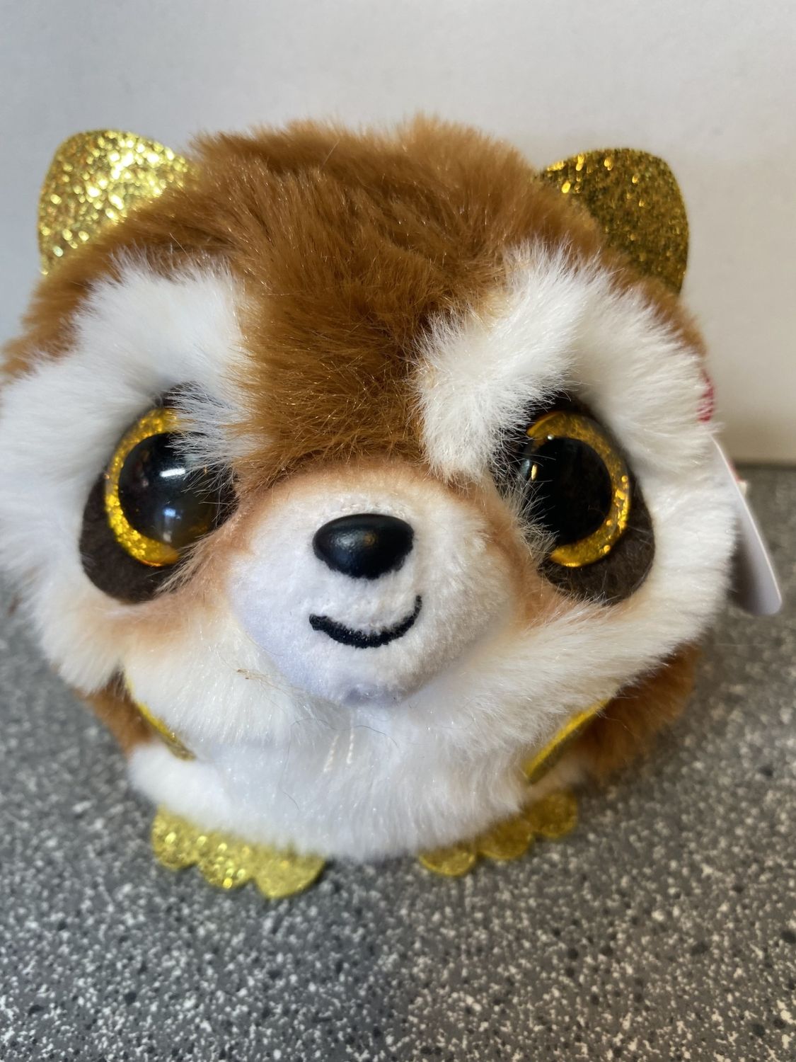 Beanie Balls Raccoon Pickpocket