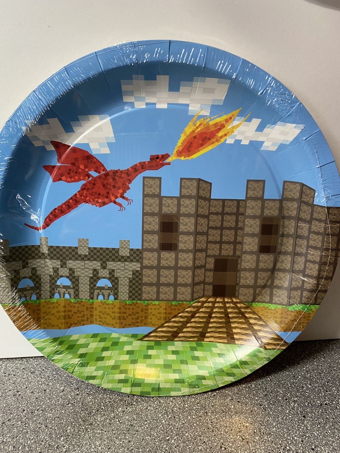 Medieval (Minecraft) 9&quot; Plates (8)