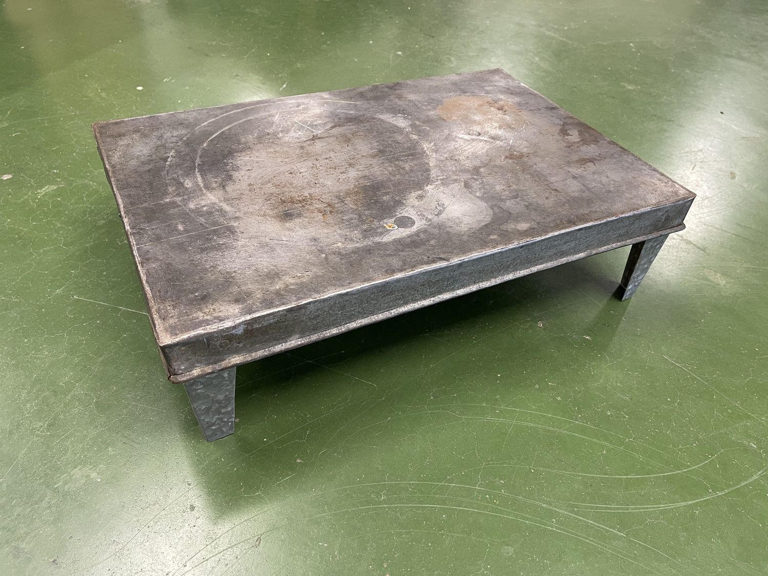 IRON TEA TABLE