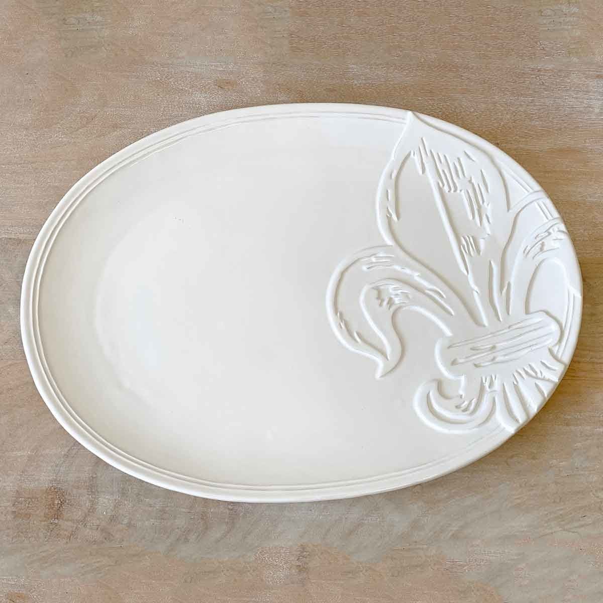Tuscan Fleur Embossed Platter White