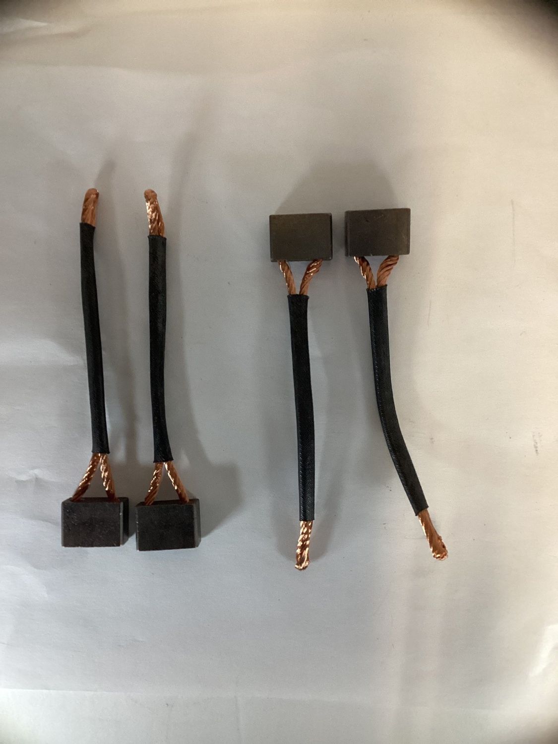 MGB-TR6-TR7 STARTER BRUSH SET 68-80 | ELBRUSHX325~326