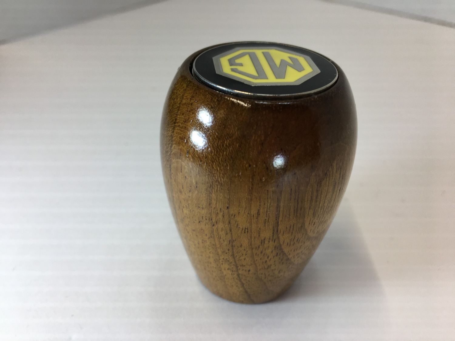 MGB 68-76 SHIFT KNOB-WALNUT | SKMGB8223~4