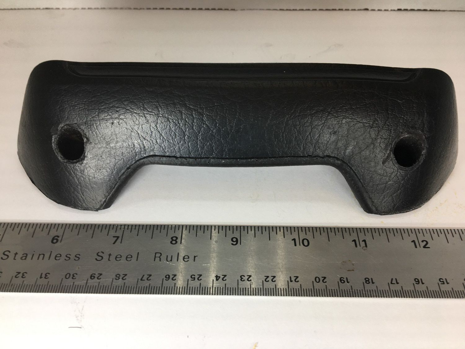 MGB BLACK DOOR ARMREST  73-80 | STARMREX2A1500