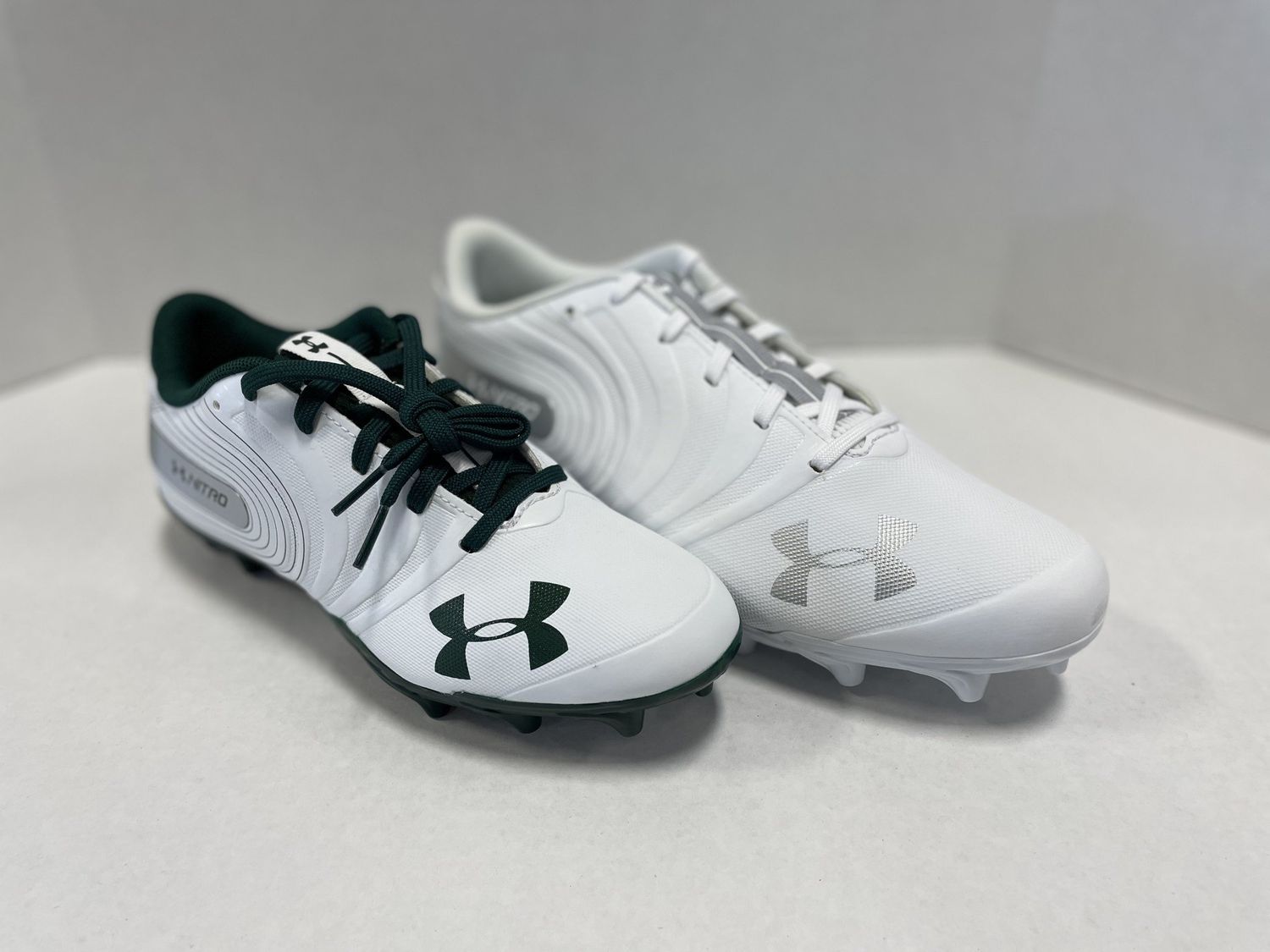 UA NITRO LOW MC FB CLEAT