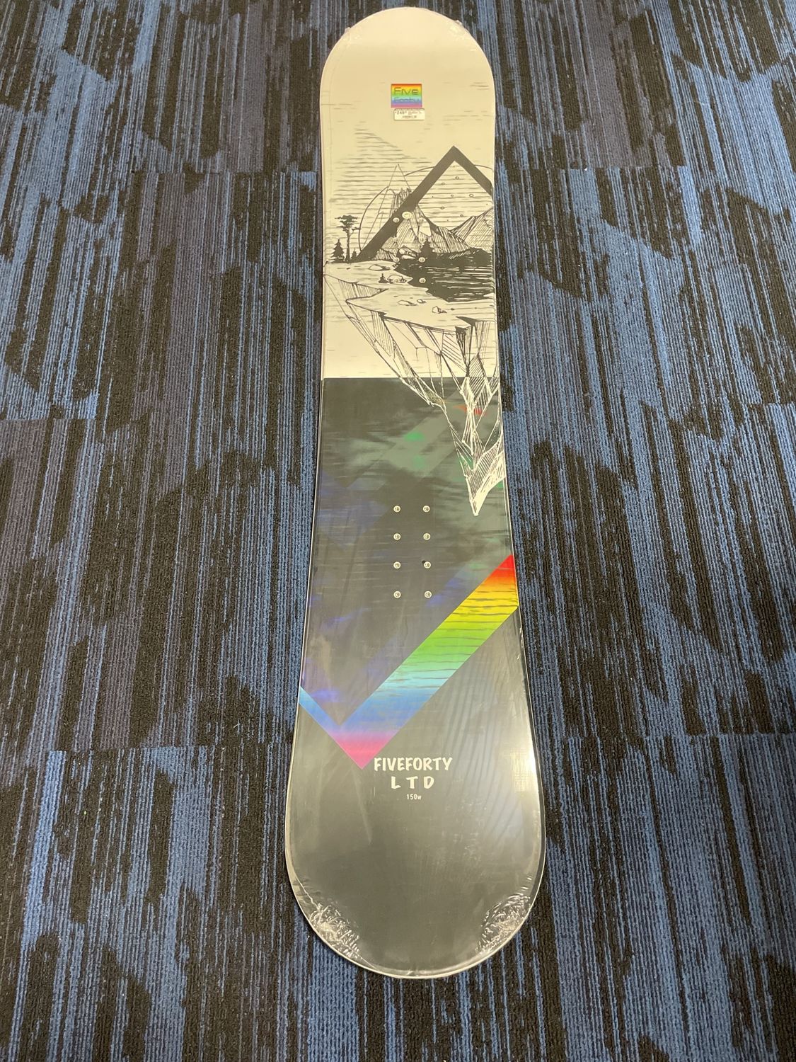 FIVE FORTY LTD SNOWBOARD 