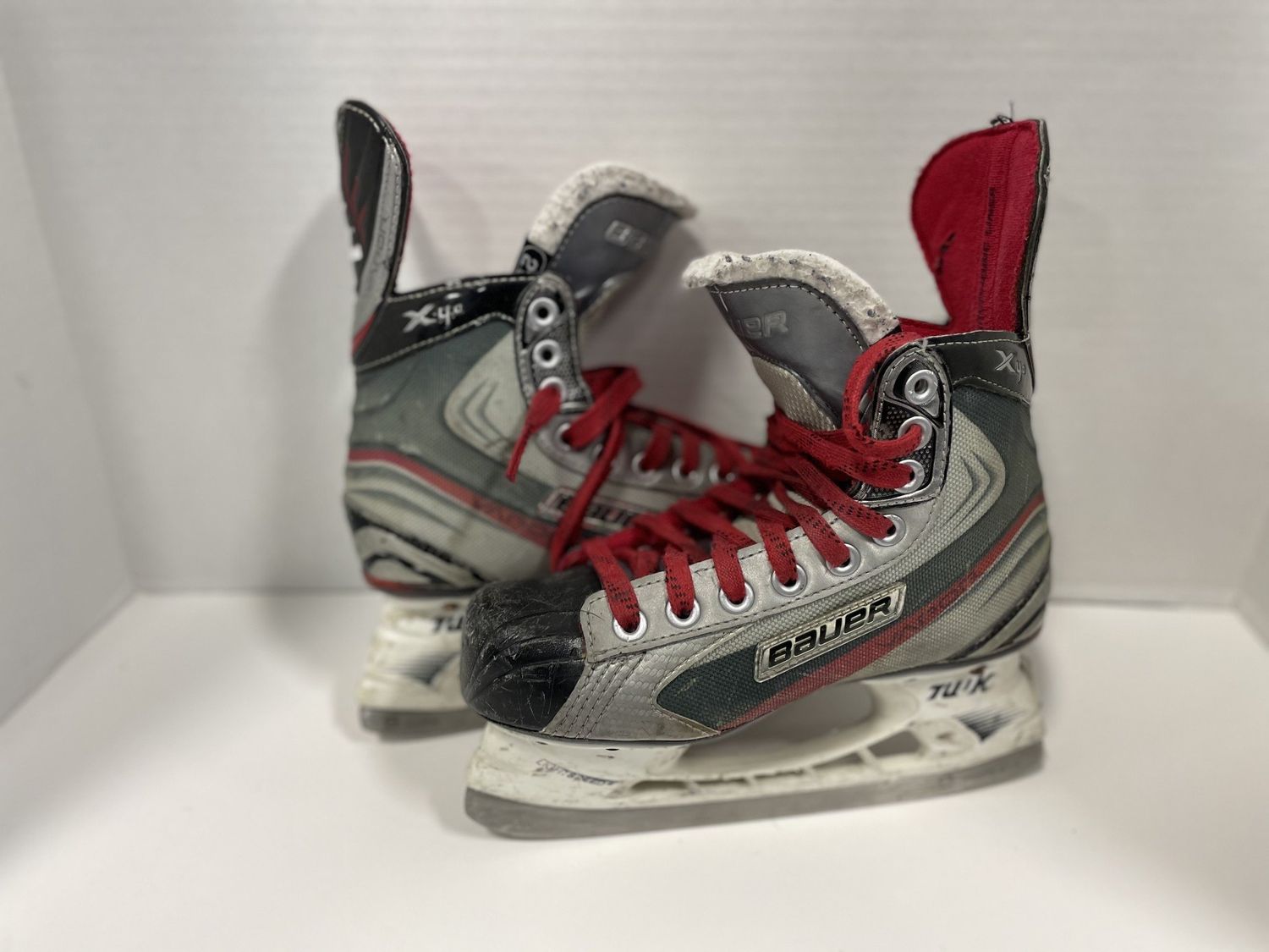 BAUER VAPOR X4.0 SKATE SZ 2.5