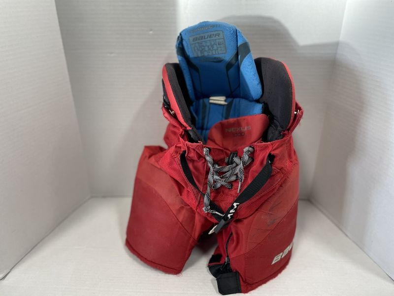 BAUER NEXUS 1000 BREEZER JR. SM RED