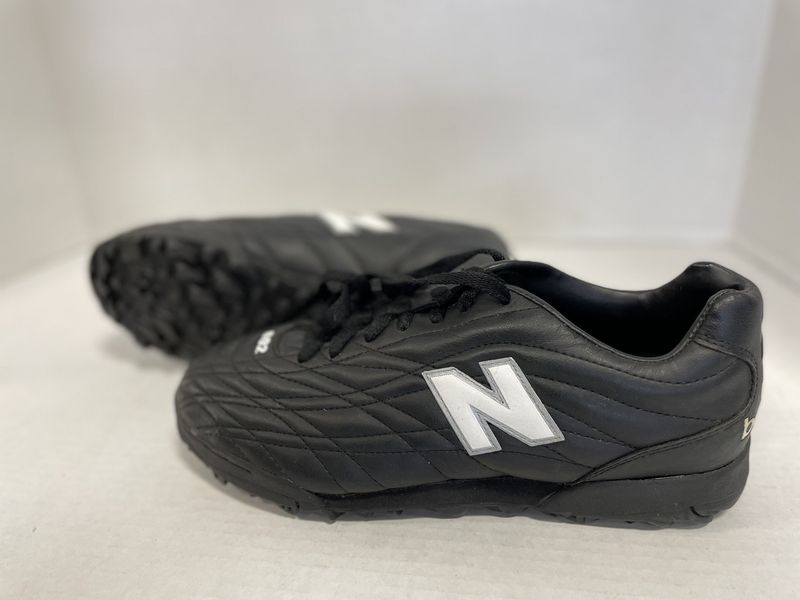 NEW BALANCE 602 BB TURF SHOE SZ 9