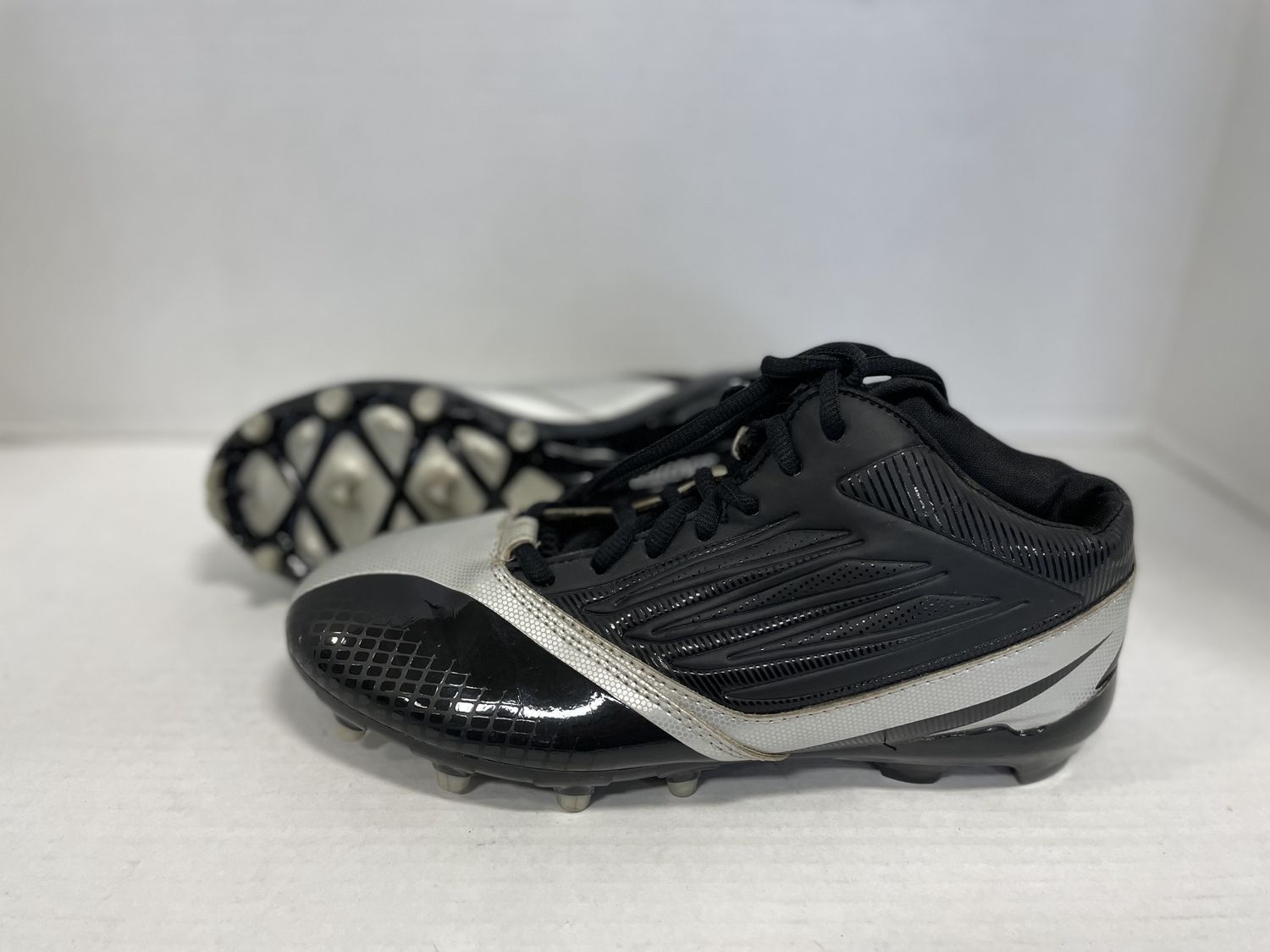 STARTER FOOTBALL CLEAT SZ 6.5