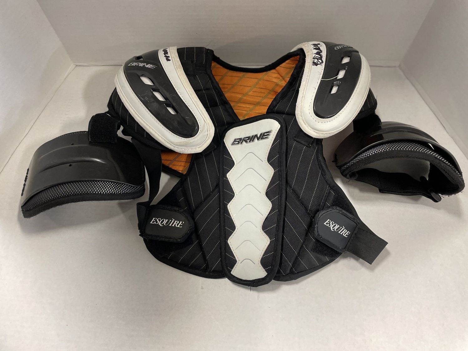 BRINE SHOULDER PADS SR. SM